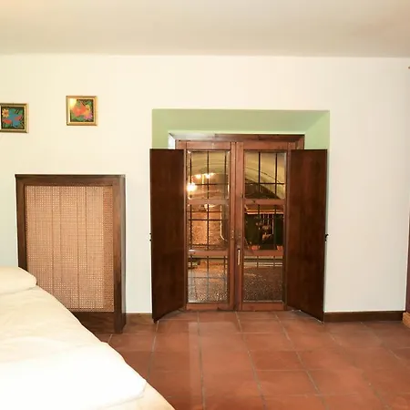 Apartment La Finestra Sulla Piazza *
